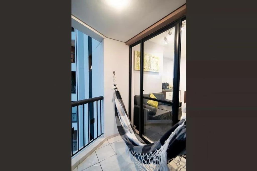 Completo Business Comfort Office,ar Condicionado Quente E Frio, Estacao De Trabalho, 7 Min Do Consulado Americano, Wifi 500mb Apartamento